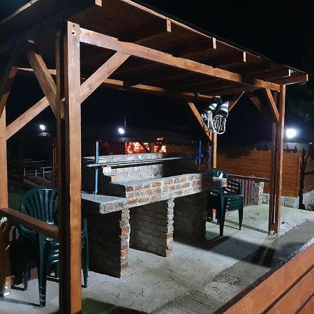 Rooms Poienita سلانيك مولدوفا المظهر الخارجي الصورة