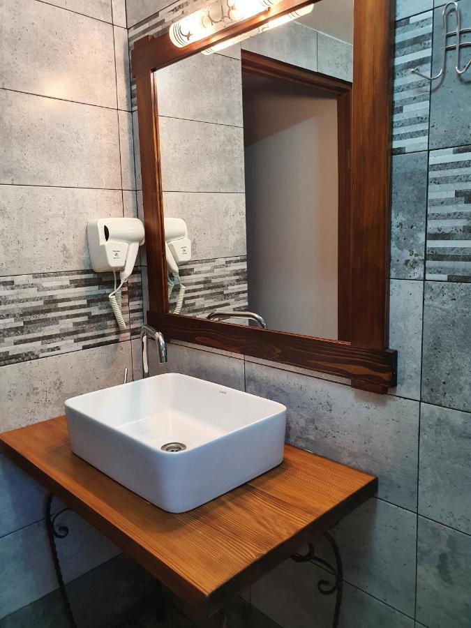 Rooms Poienita سلانيك مولدوفا المظهر الخارجي الصورة